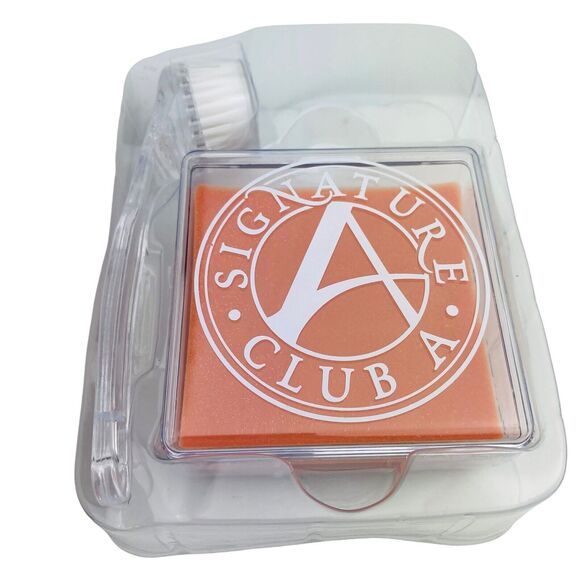 Signature Club A Vanilla Orange Foaming Glycerin Cleansing Cake & Brush 5.9 oz - Picture 3 of 9